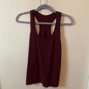 Size 6 burgundy Lulu tank